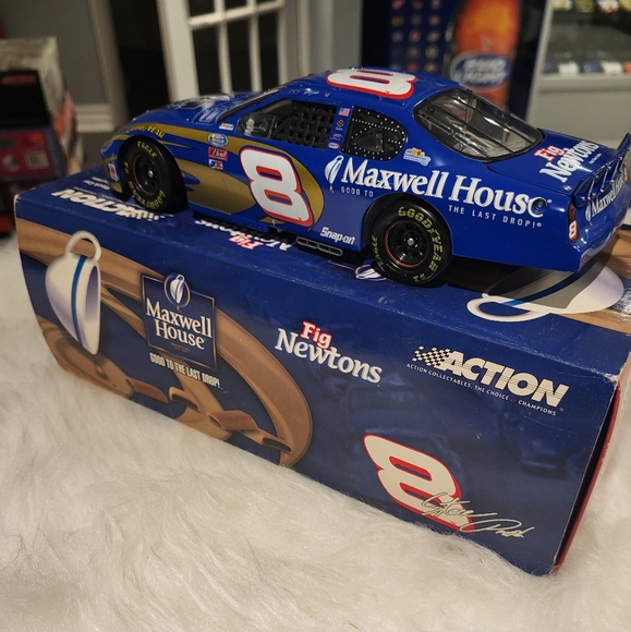 Nascar Diecast - Picture 3 of 4